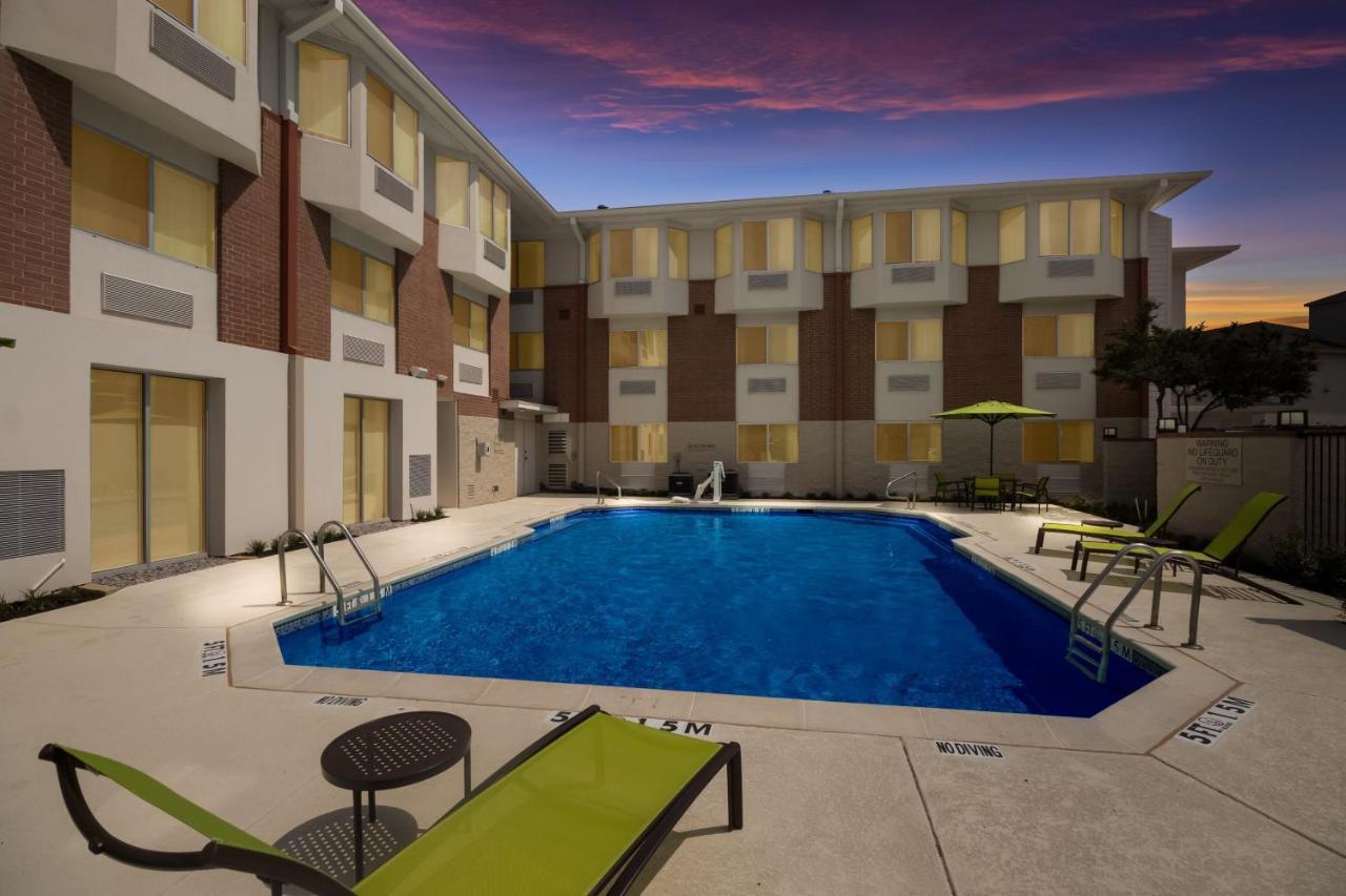 Springhill Suites By Marriott Dallas Nw Highway At Stemmons / I-35East Exterior foto