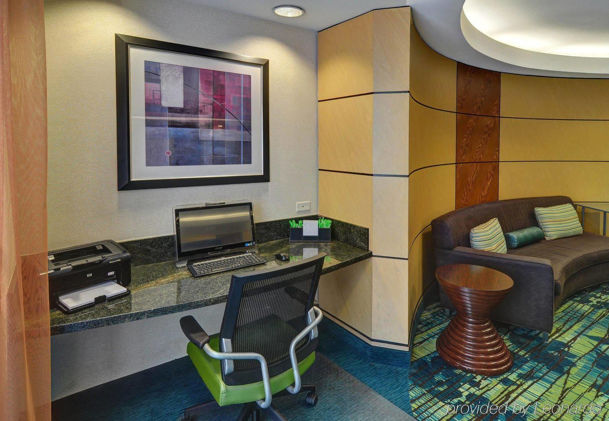 Springhill Suites By Marriott Dallas Nw Highway At Stemmons / I-35East Exterior foto